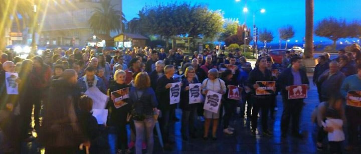 17-10-16 LumesNuncaMaisCambados02.jpeg